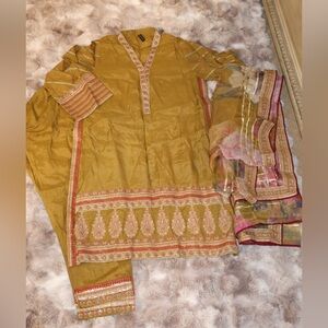 Charizma 3 piece suit Elegant Gold and Red Embroidered Kurta Set